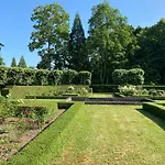 La Maison Du Gardien, Chateau De Lavenue * Pierrefitte-en-Auge