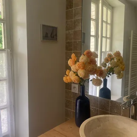 La Maison Du Gardien, Chateau De Lavenue * Pierrefitte-en-Auge