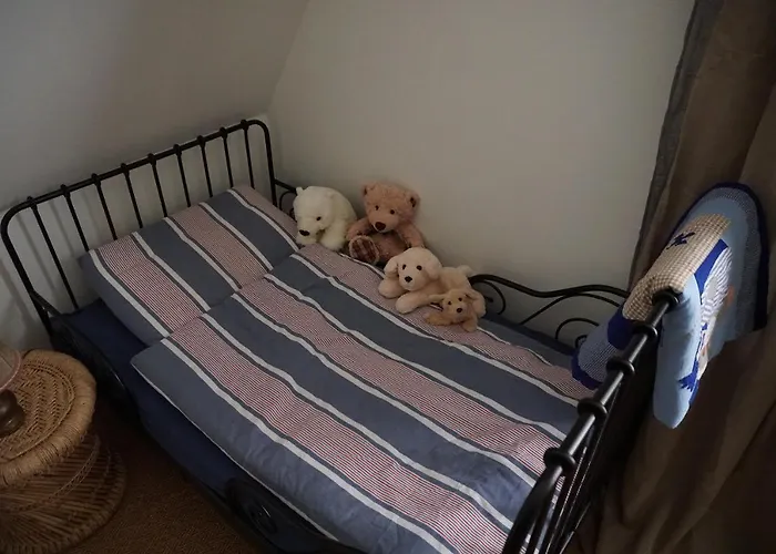 Сasa de vacaciones La Maison Du Gardien, Chateau De Lavenue