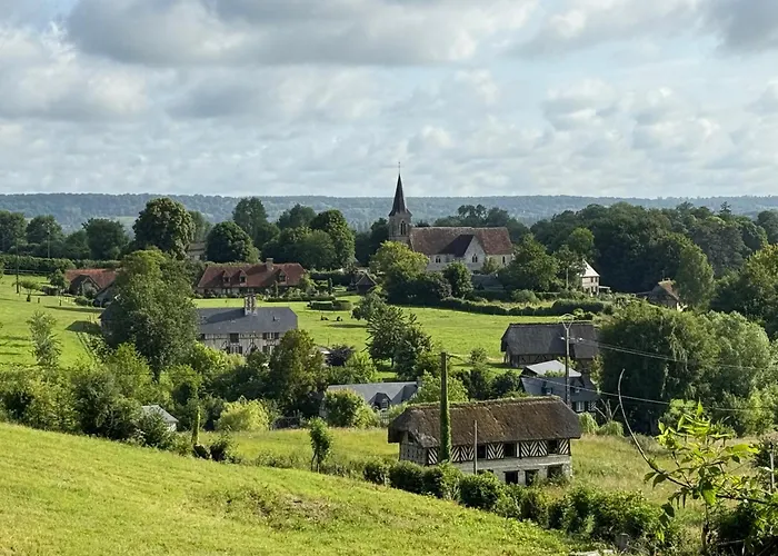 La Maison Du Gardien, Chateau De Lavenue * Pierrefitte-en-Auge